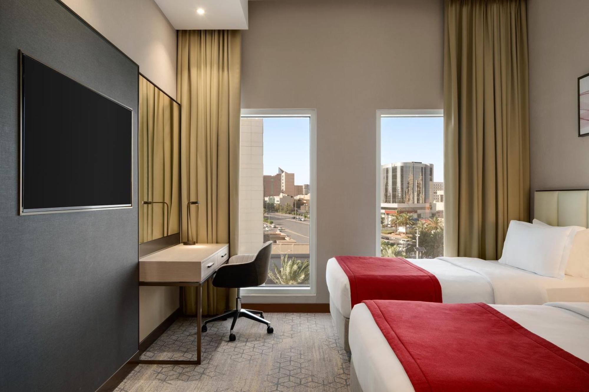 Ramada By Wyndham King Fahd Road الرياض